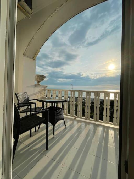 Sea View Studio Apartment In Gonio-卡瓦拉提 外观 照片