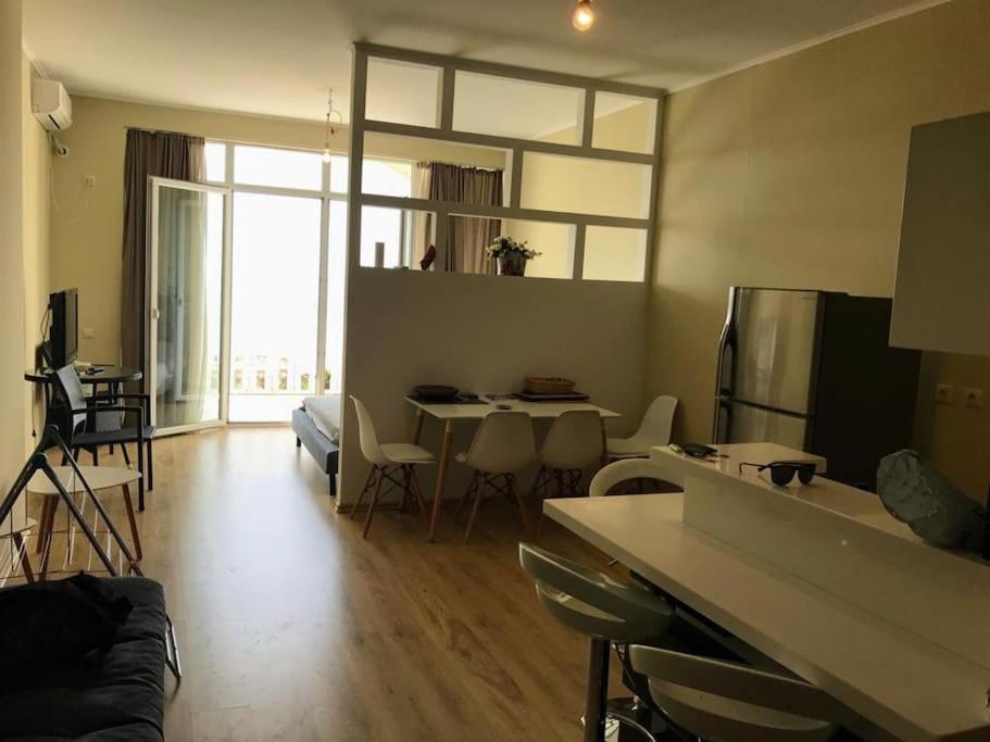 Sea View Studio Apartment In Gonio-卡瓦拉提 外观 照片
