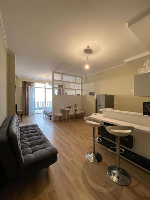 Sea View Studio Apartment In Gonio-卡瓦拉提 外观 照片