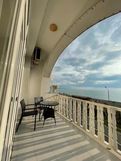 Sea View Studio Apartment In Gonio-卡瓦拉提 外观 照片